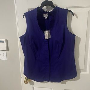 Large nwt crisp cotton purple top